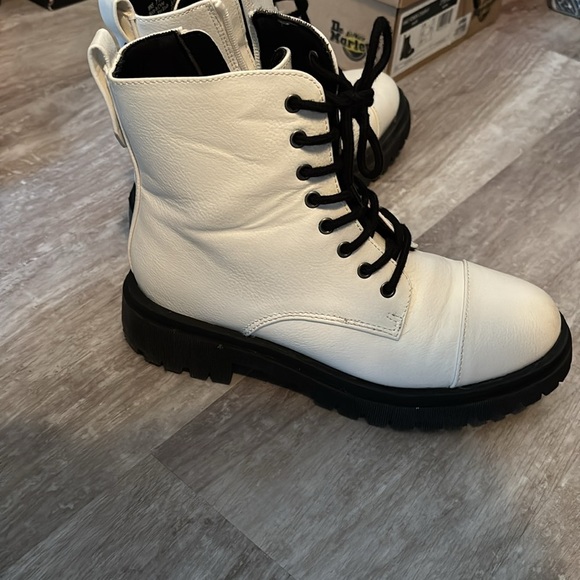 White lace up boots - Picture 5 of 5